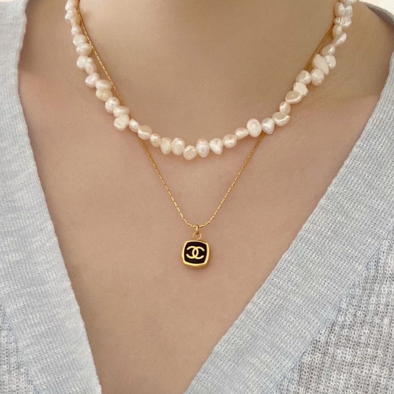 Ch**el necklaces